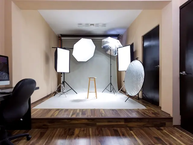 Studio floor and camera positions